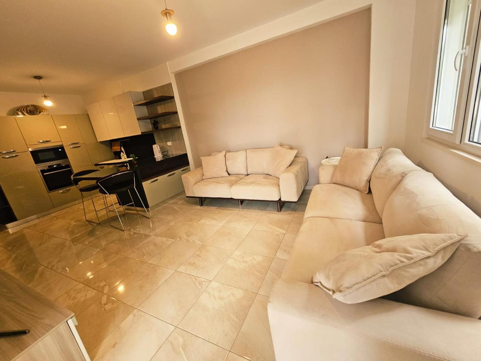 Albania Dream Luxury 1 Saranda